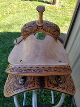 Load image into Gallery viewer, Cloverleaf 6 Youth Barrel Saddles