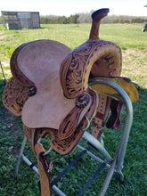Load image into Gallery viewer, Cloverleaf 6 Youth Barrel Saddles