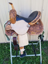 Load image into Gallery viewer, Cloverleaf 6 Youth Barrel Saddles