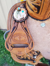 Load image into Gallery viewer, Cloverleaf 6 Youth Barrel Saddles