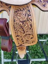 Load image into Gallery viewer, Cloverleaf 6 Youth Barrel Saddles