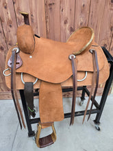 Load image into Gallery viewer, 16" Ranch Roper Saddle