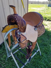 Load image into Gallery viewer, Cloverleaf 6 Youth Barrel Saddles