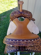 Load image into Gallery viewer, Cloverleaf 6 Youth Barrel Saddles