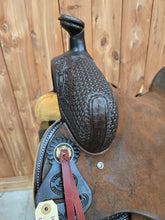 Load image into Gallery viewer, HR Lightweight Roughout Cowhorse
