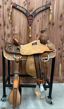 Load image into Gallery viewer, 15&quot; HR Signature Team Roper
