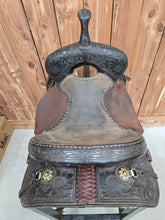 Load image into Gallery viewer, 14" Used Jeff Smith Mary Walker Barrel Saddle
