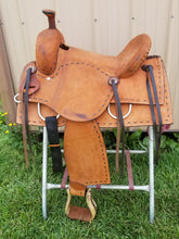 Load image into Gallery viewer, 15&quot; Ranch Roper Saddle
