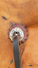 Load image into Gallery viewer, 15&quot; Ranch Roper Saddle
