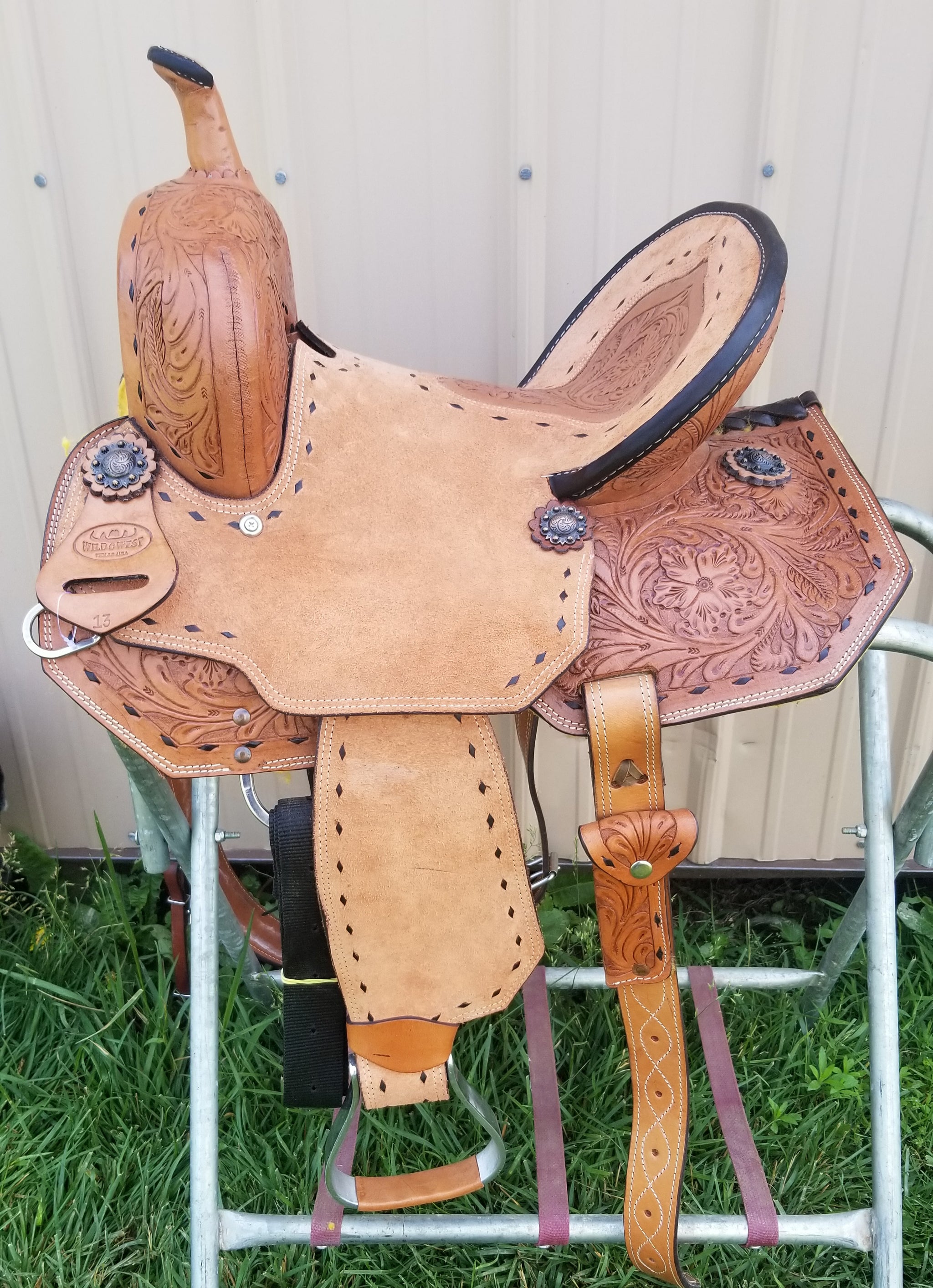 English Saddles — The Tack Box