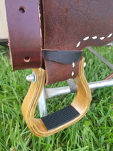 Load image into Gallery viewer, 15&quot; SRS Paul Taylor Barrel Saddles
