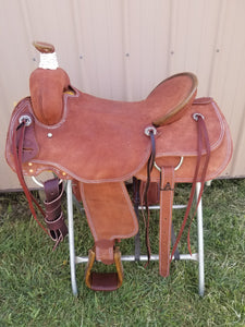 18" Cloverleaf 6 Ranch Saddle