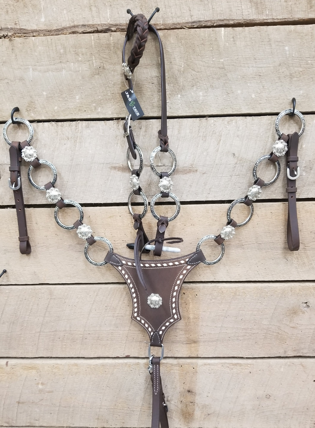 Concho Gladiator Ring Tack Set