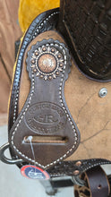Load image into Gallery viewer, 15" HR Chocolate Barrel
