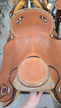 Load image into Gallery viewer, 17" HR Mule Max Bishop Wade
