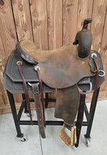 Load image into Gallery viewer, 16.5" Used HR Signature Series Ranch Cutter
