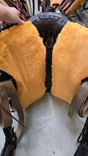 Load image into Gallery viewer, 18" Circle Y Apache Walnut Trail Saddle
