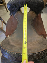 Load image into Gallery viewer, 14" Used Jeff Smith Mary Walker Barrel Saddle
