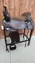 Load image into Gallery viewer, 18" Circle Y Apache Walnut Trail Saddle
