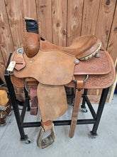 Load image into Gallery viewer, 15" HR Padded Roper
