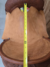 Load image into Gallery viewer, 15.5" HR Staci James
