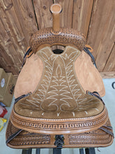 Load image into Gallery viewer, 14" Stitched Seat Saddle
