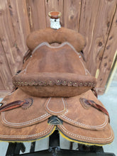 Load image into Gallery viewer, Cloverleaf 6 Seat Rig Saddles
