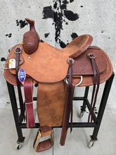 Load image into Gallery viewer, 14&quot; HR Ranch Roper
