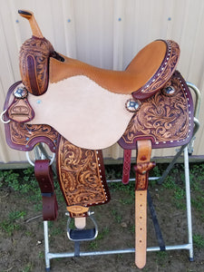 Cloverleaf 6 Feather Pattern Barrel Saddle