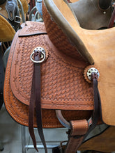 Load image into Gallery viewer, HR Association Ranch Roper
