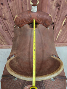17" HR Association BW