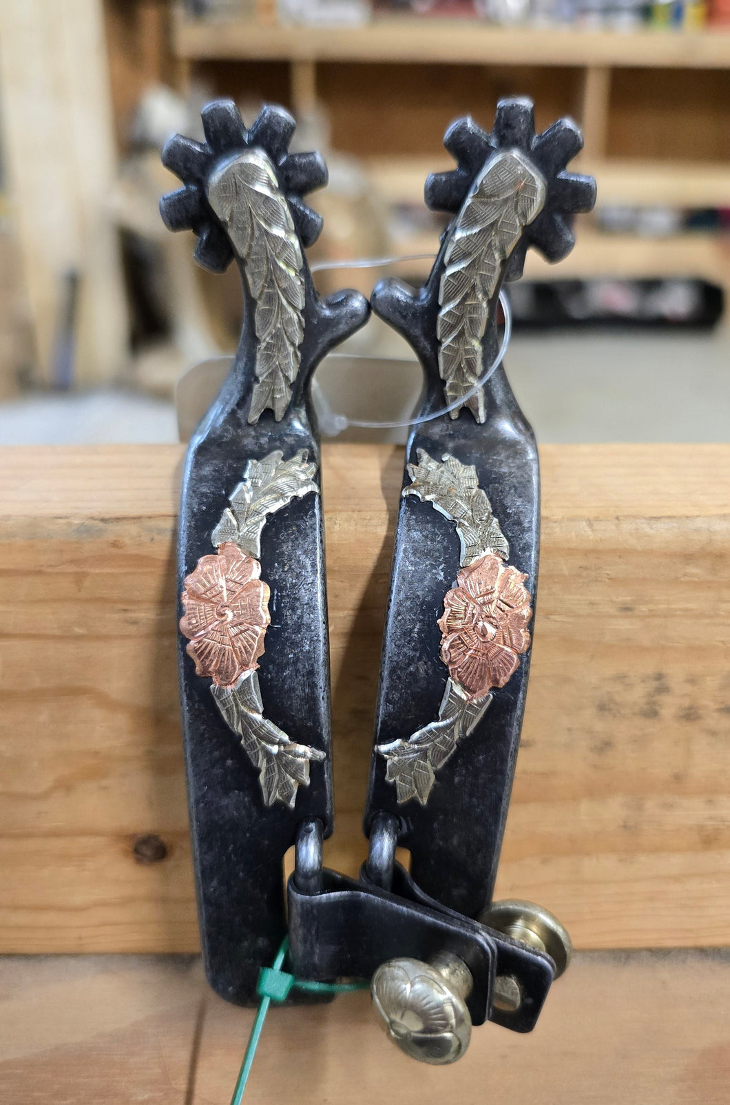 Ladies Antiqued Floral Spurs