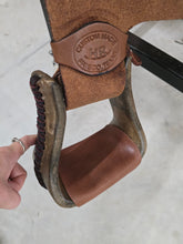 Load image into Gallery viewer, 16&quot; HR Mule Wade Tree
