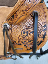 Load image into Gallery viewer, 14&quot; Barrel Saddle
