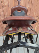 Load image into Gallery viewer, Wild O West Trail Saddle
