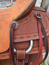 Load image into Gallery viewer, HR Association Ranch Roper
