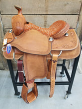 Load image into Gallery viewer, 15.5&quot; HR Signature Series Team Roper
