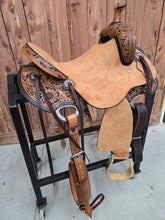 Load image into Gallery viewer, 16&quot; HR Signature Cowhorse Sunflower

