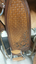 Load image into Gallery viewer, 14&quot; Barrel Saddle

